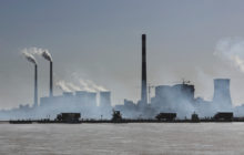 Greenpeace: Institutionele beleggers steken 4,5 miljard euro in bedrijven die nieuwe steenkoolcentrales bouwen
